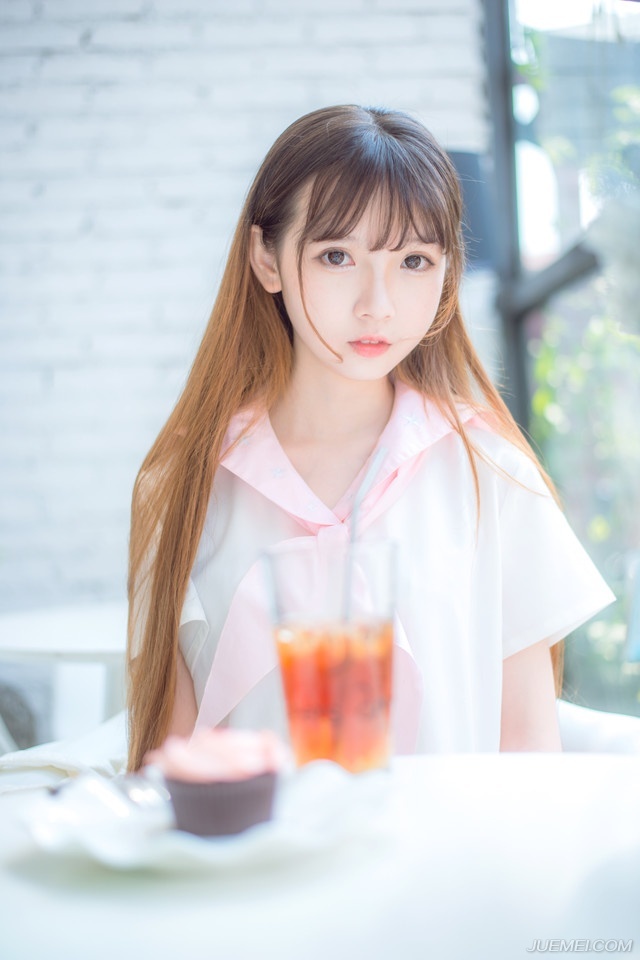 朋友不是先来的人或者认识最久的人,而是那个来了以后再也没有走的人